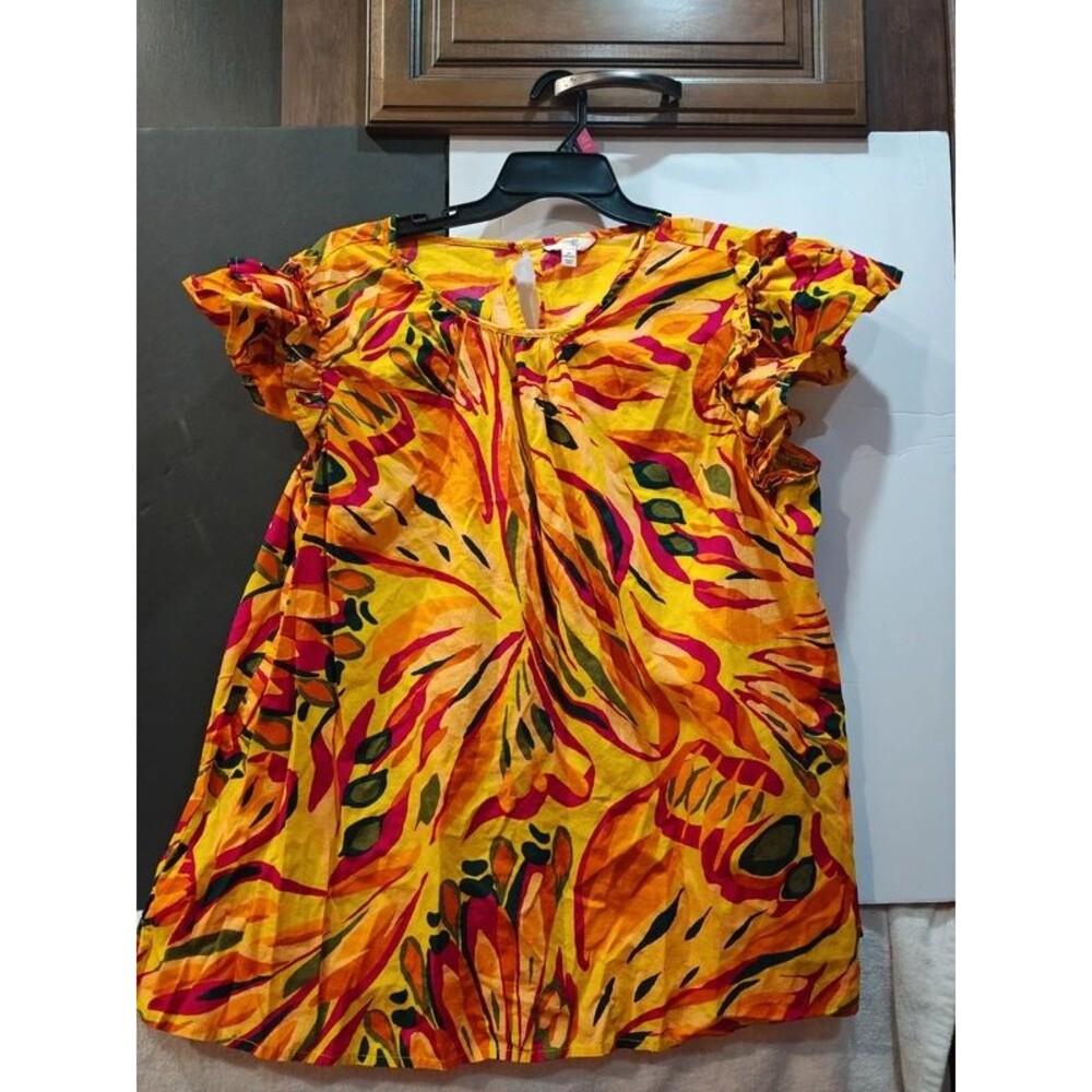 Vibrant Yellow & Red Flame Abstract Print V-Neck Short Sleeve Top